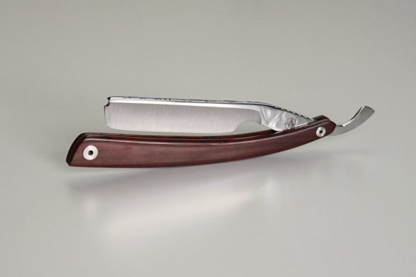 Rasiermesser mit Cocobolo-Heft