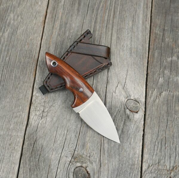 Neck Knife Ekto Wüsteneisenholz