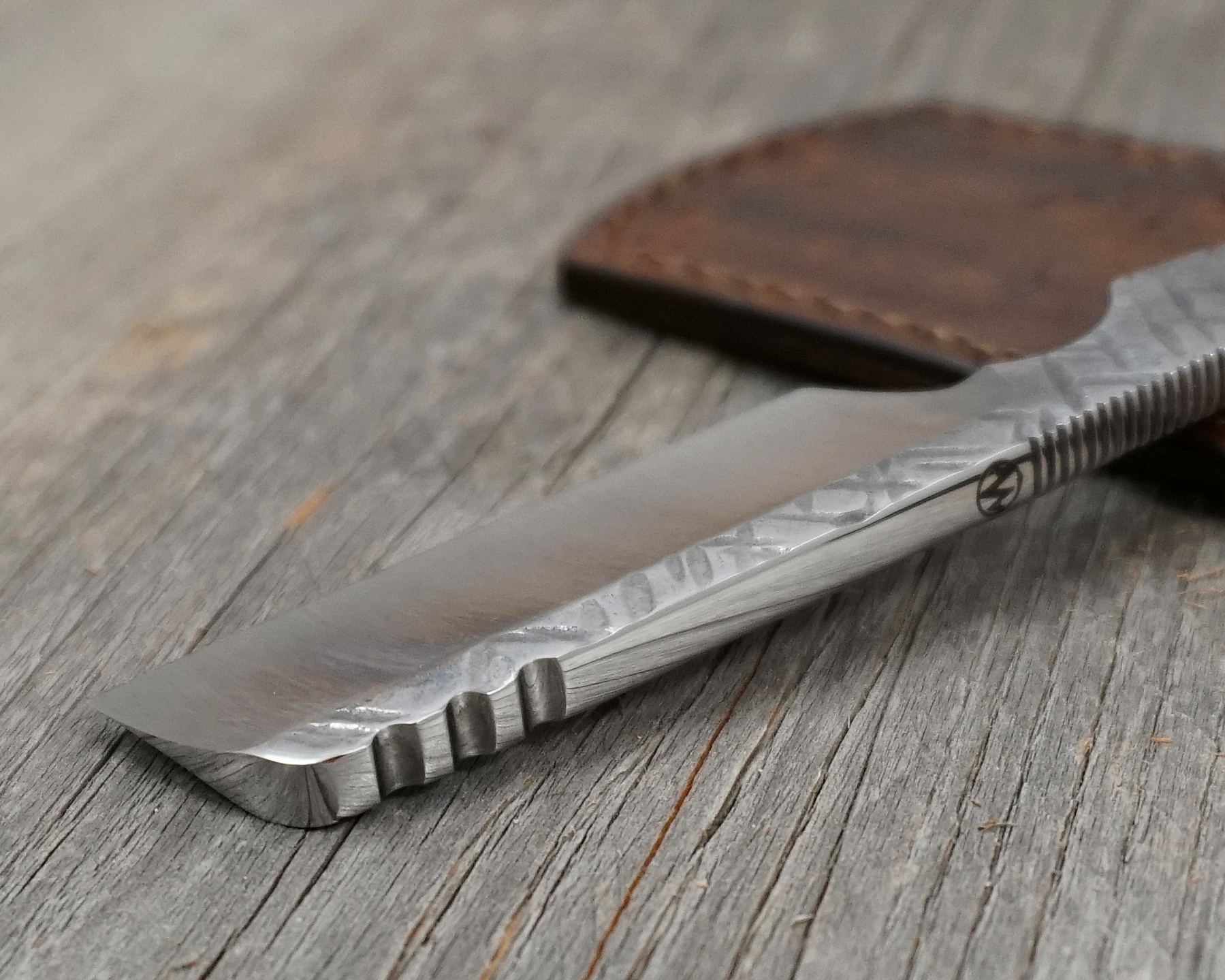 Rasiermesser Kamisori geschmiedet mit franz. Kopf u. Filework – Bild 4