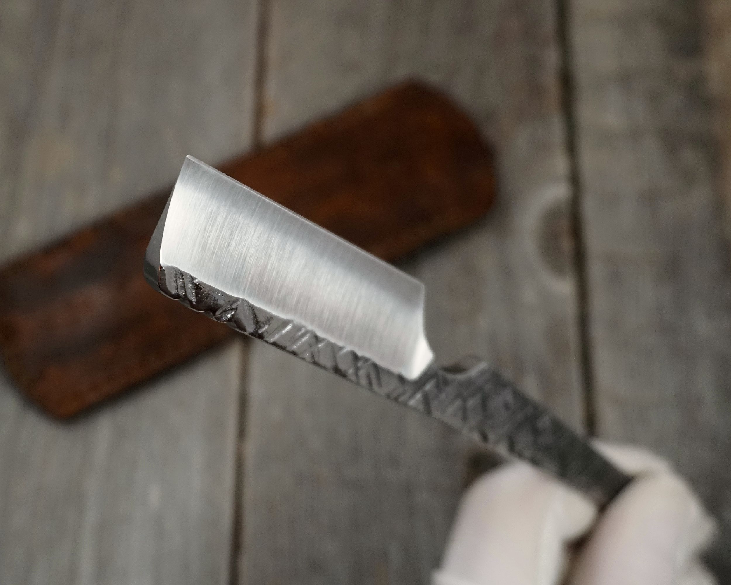 Rasiermesser Kamisori geschmiedet mit franz. Kopf u. Filework – Bild 3